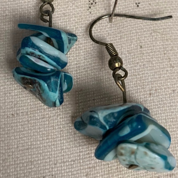Blue Shell Necklace & matching pierced earrings - Picture 4 of 5